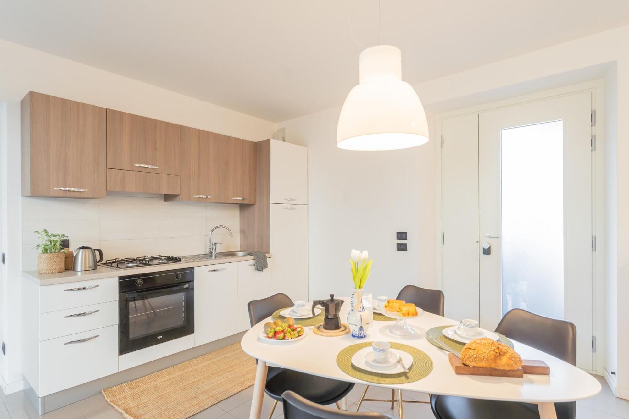 Ponente Balcony & Garden By Rent All Como Gravedona Bagian luar foto