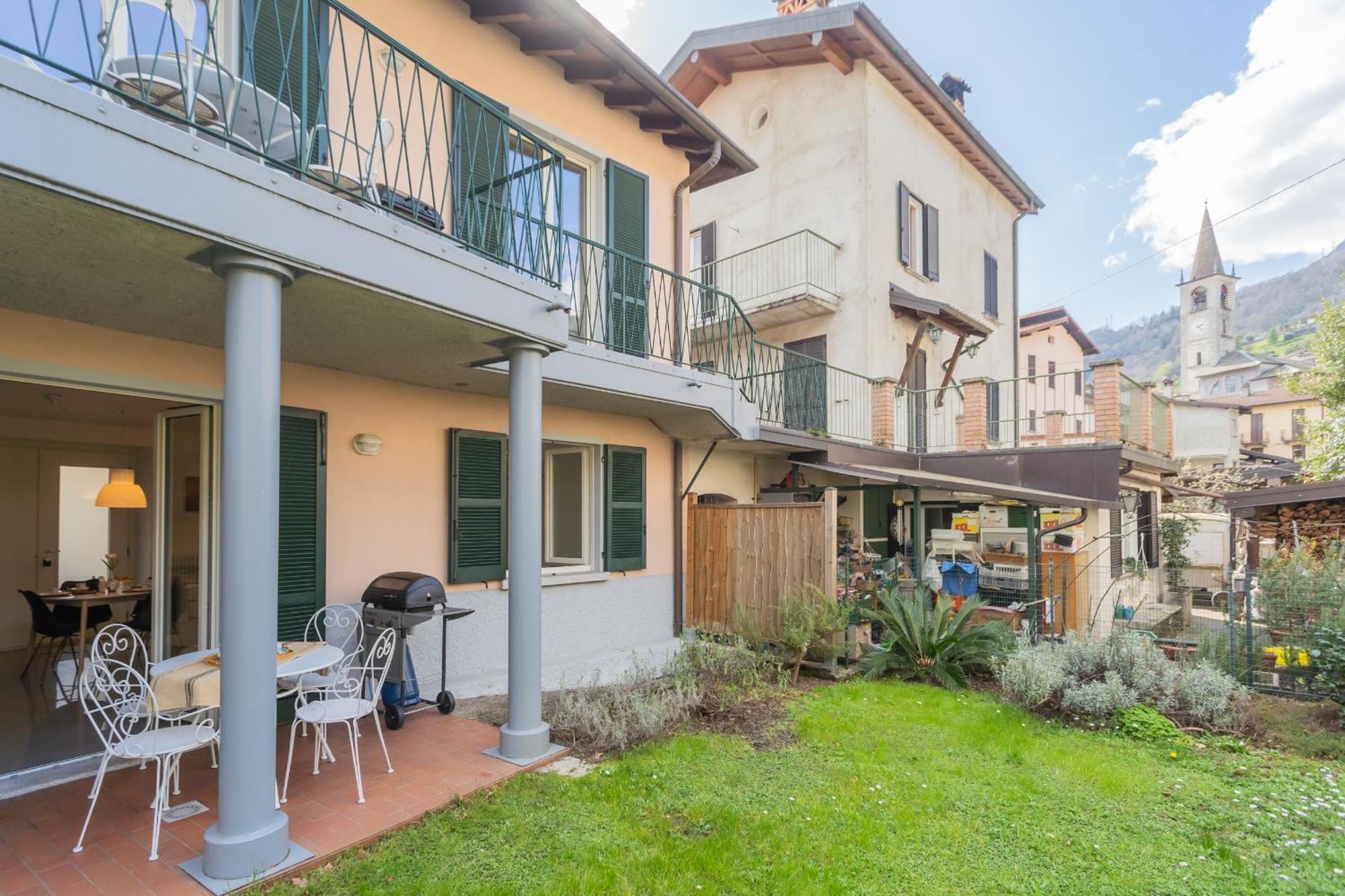 Ponente Balcony & Garden By Rent All Como Gravedona Bagian luar foto