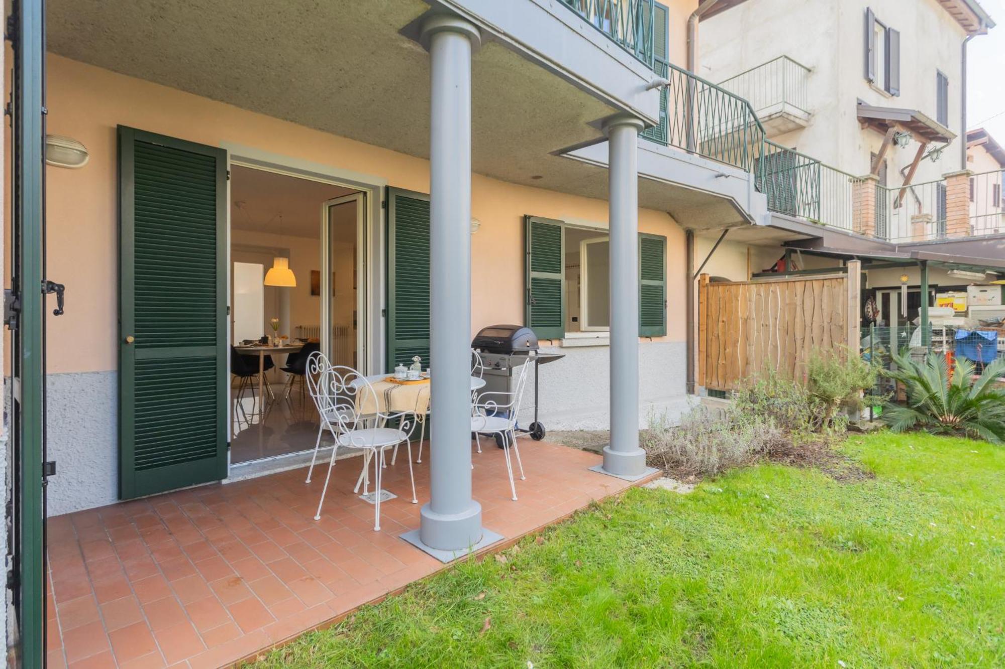 Ponente Balcony & Garden By Rent All Como Gravedona Bagian luar foto