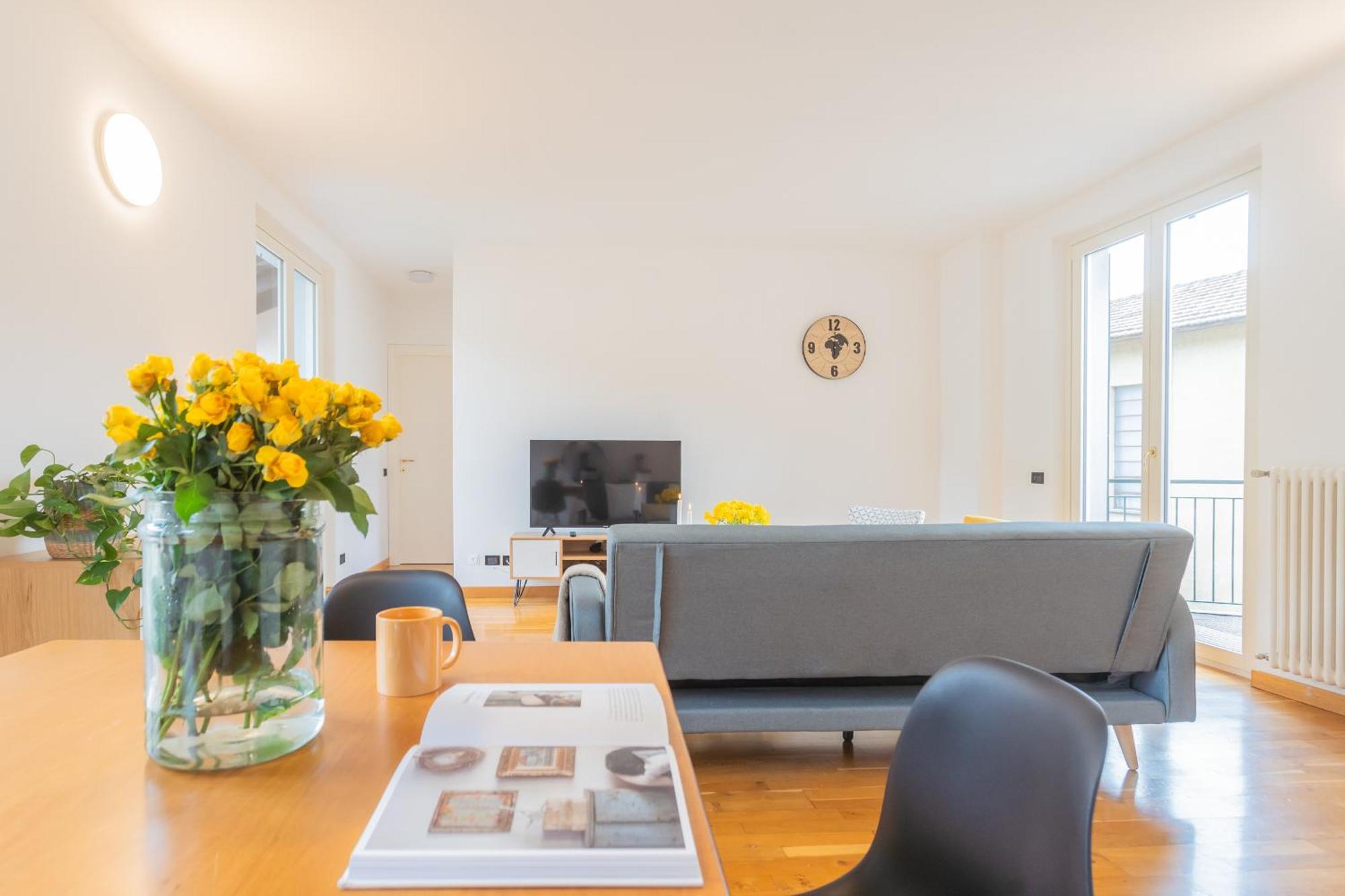 Ponente Balcony & Garden By Rent All Como Gravedona Bagian luar foto