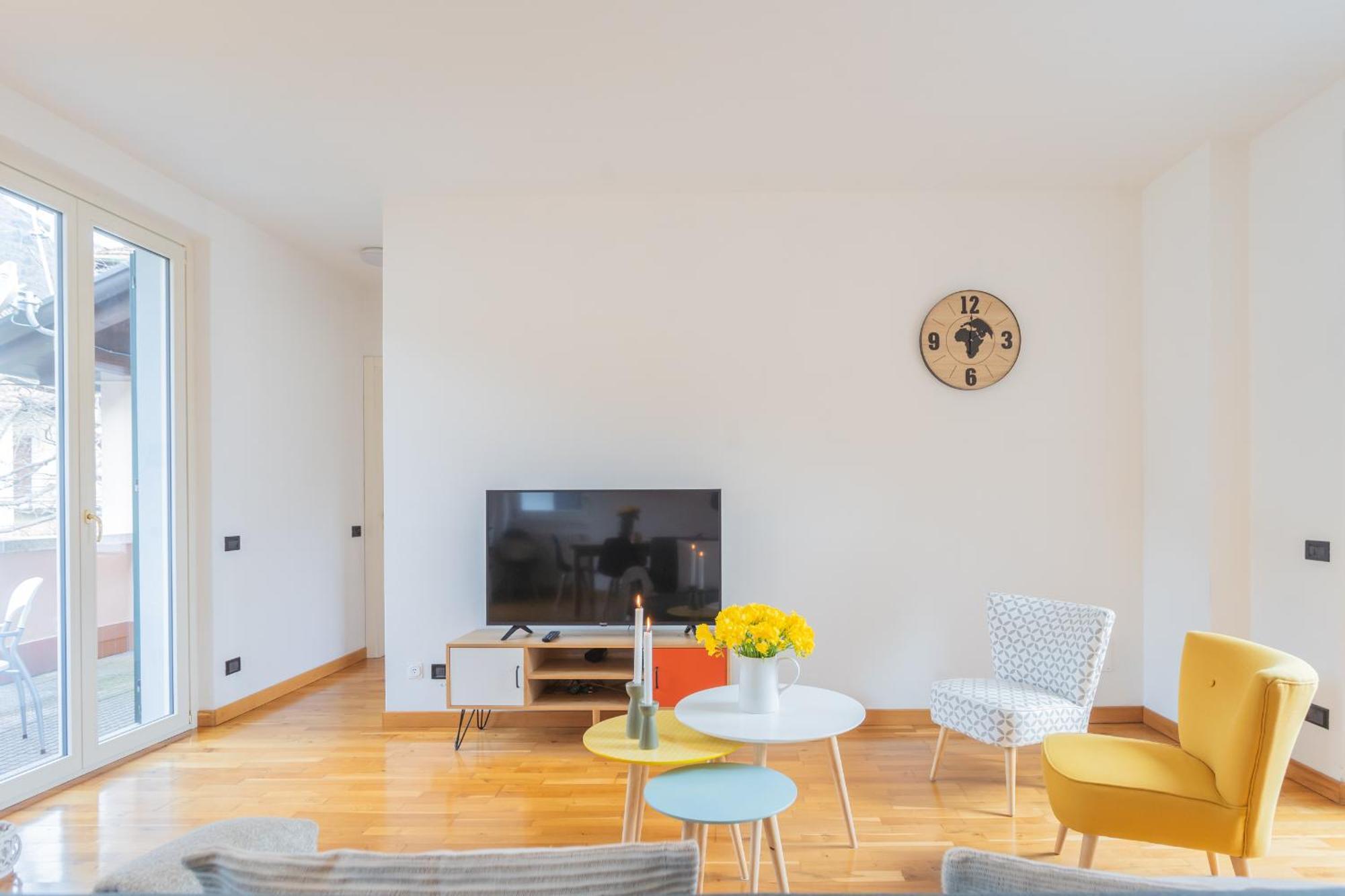 Ponente Balcony & Garden By Rent All Como Gravedona Bagian luar foto
