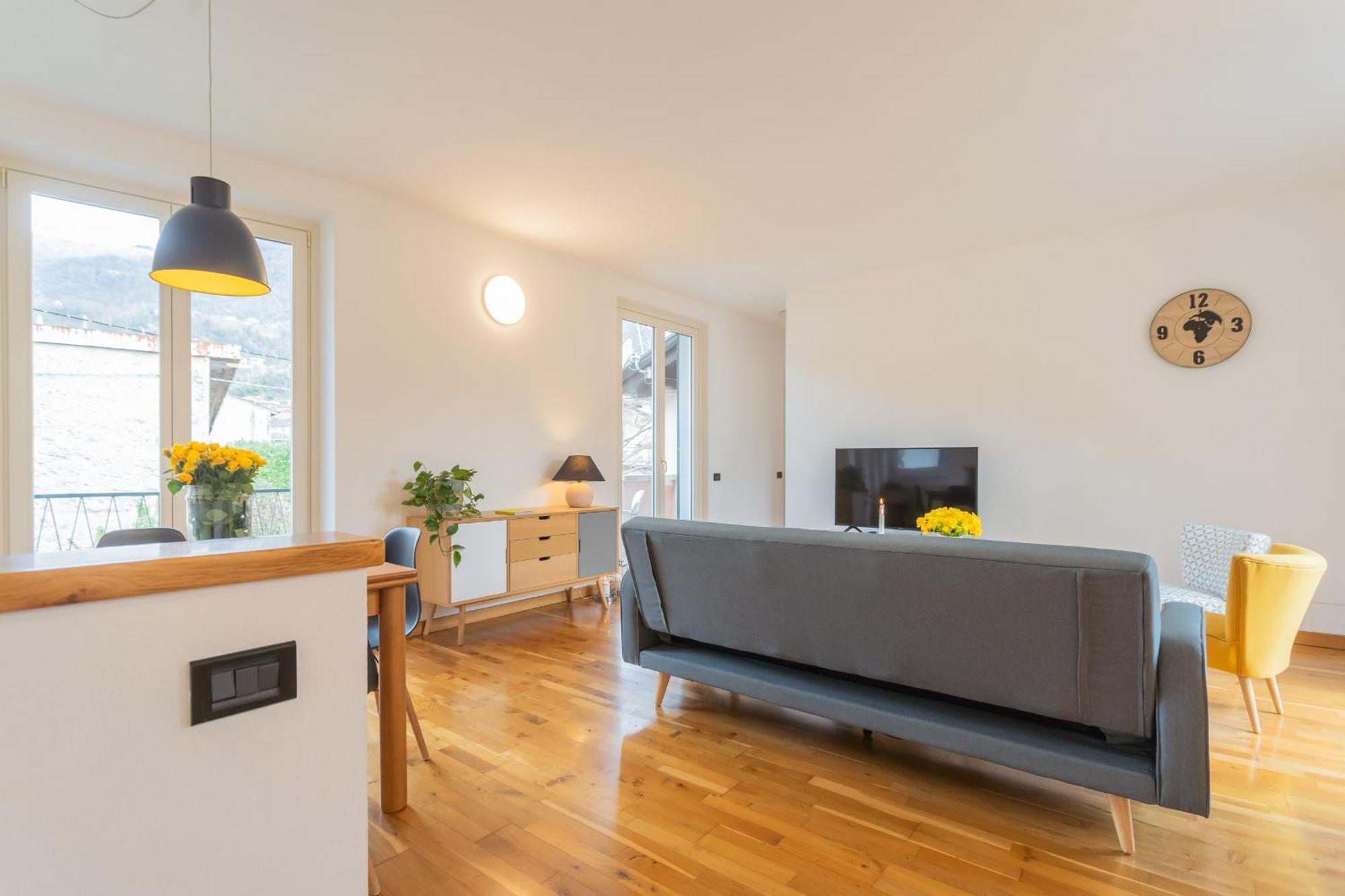Ponente Balcony & Garden By Rent All Como Gravedona Bagian luar foto