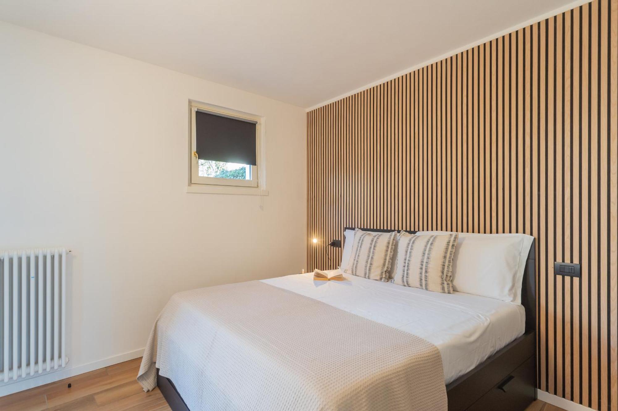 Ponente Balcony & Garden By Rent All Como Gravedona Bagian luar foto
