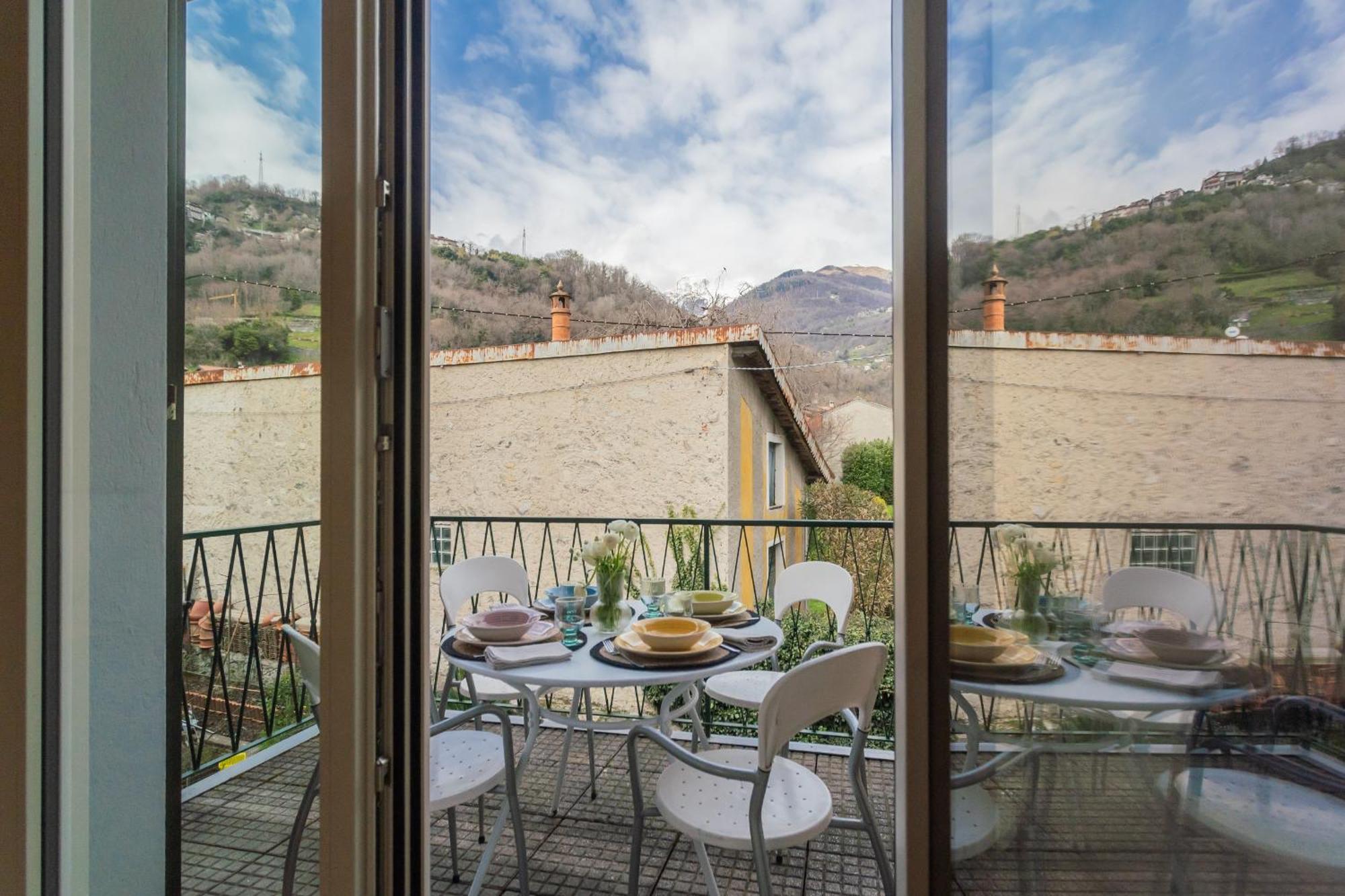 Ponente Balcony & Garden By Rent All Como Gravedona Bagian luar foto